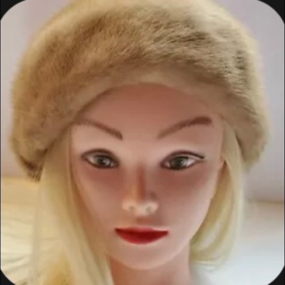 Mr John Elites natural blond mink hat. From smoke free home. Vintage